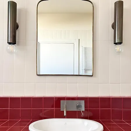 Spacious Luxury Apartment