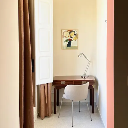 Spacious Luxury Apartment *